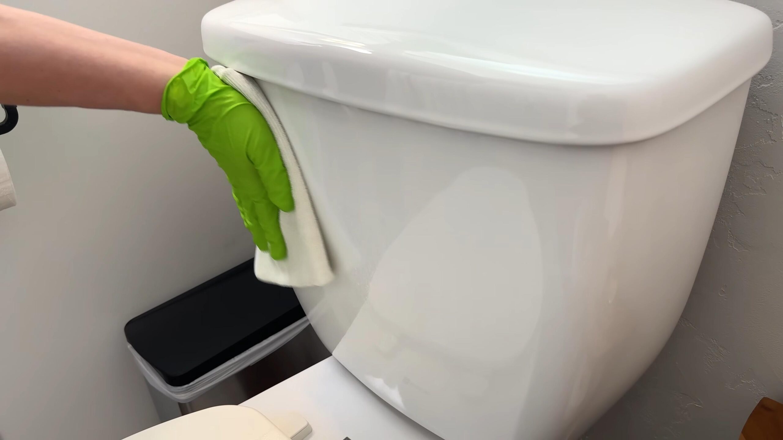 Bathroom cleaning importance