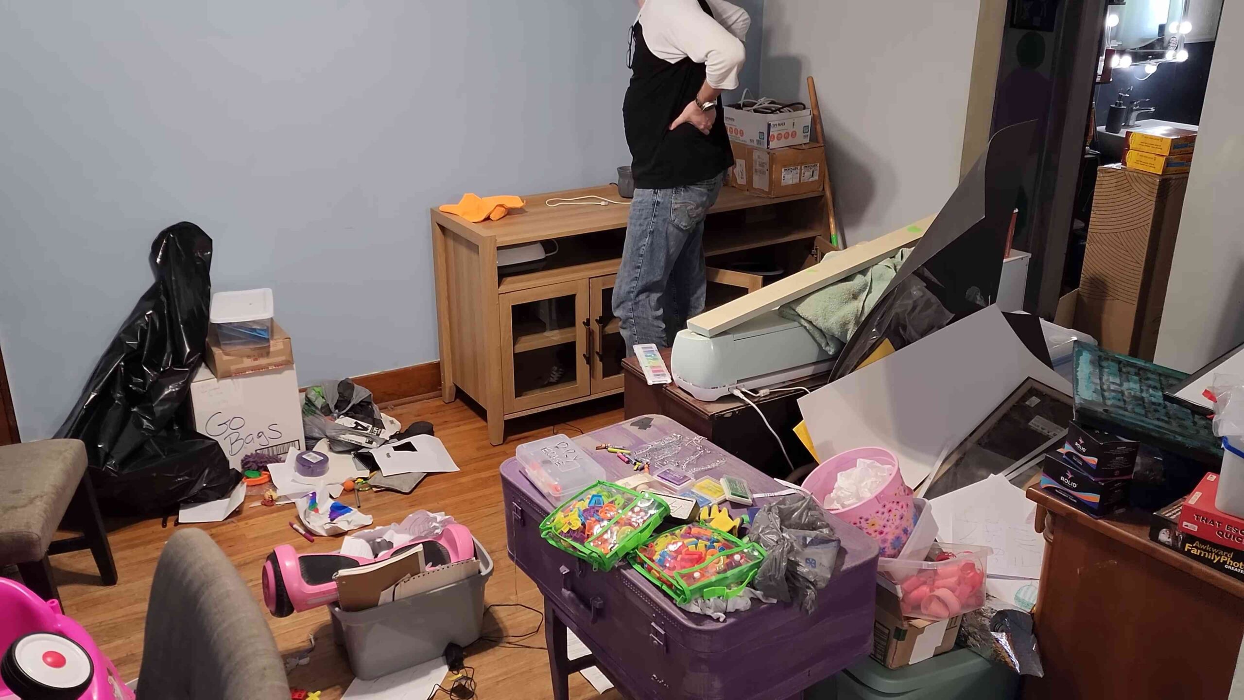 Home Decluttering Tips and Tricks