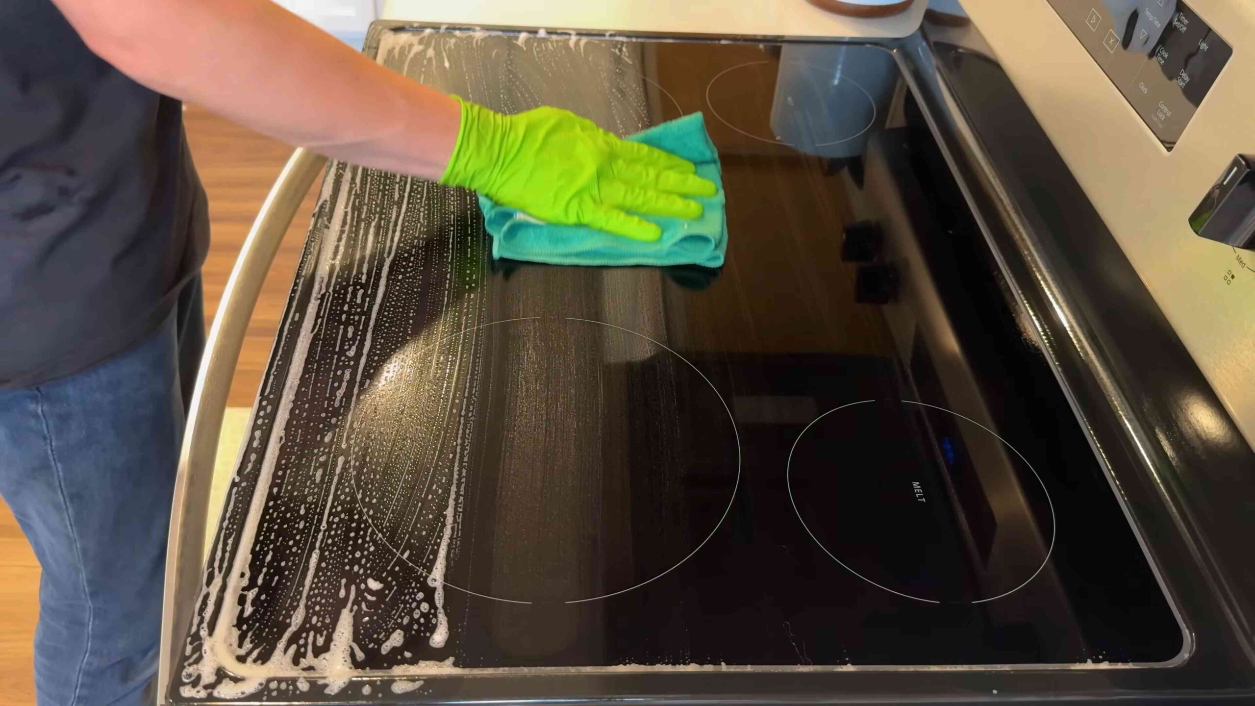 5 minute cleaning hacks