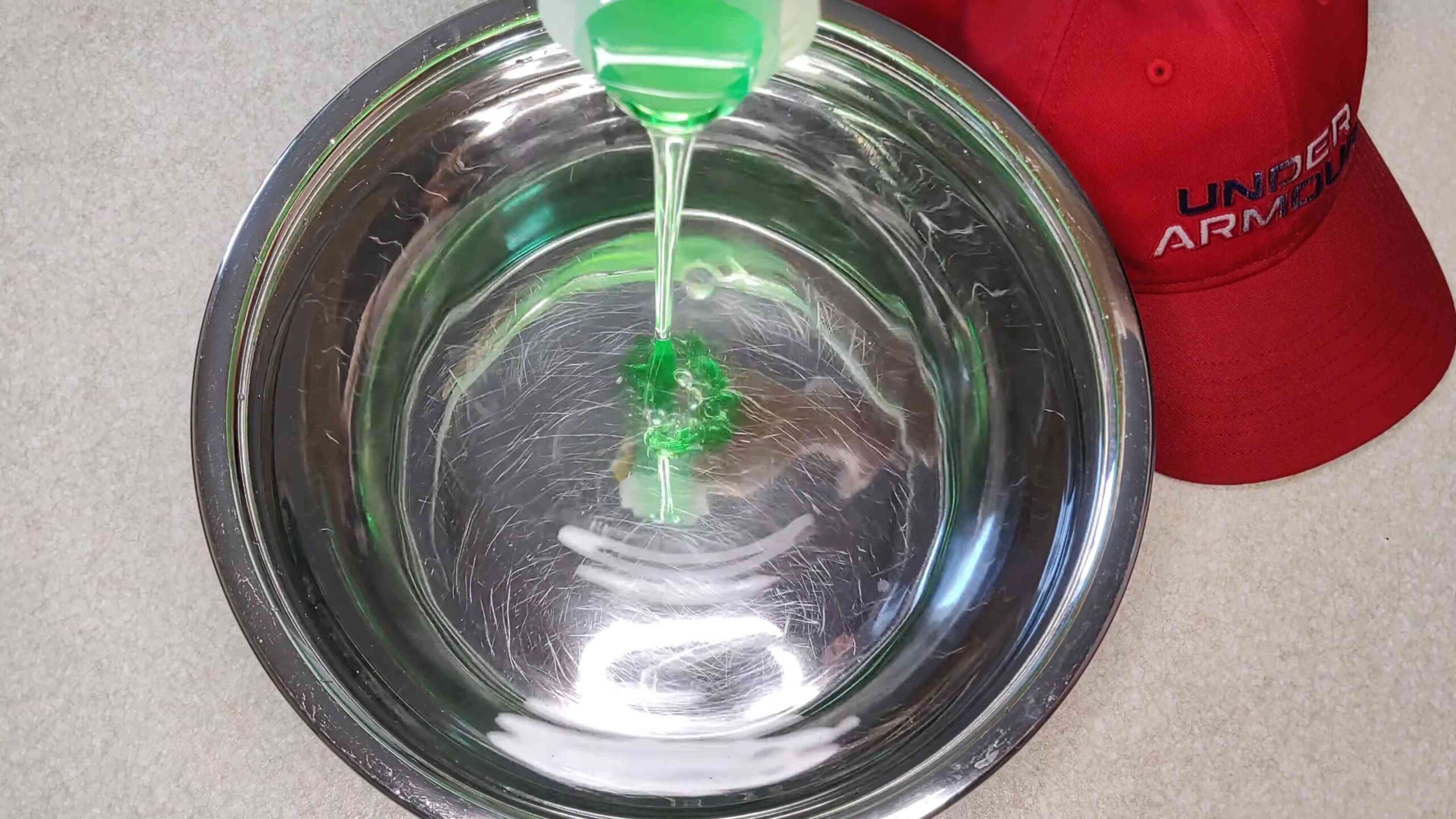 Clean baseball cap DIY